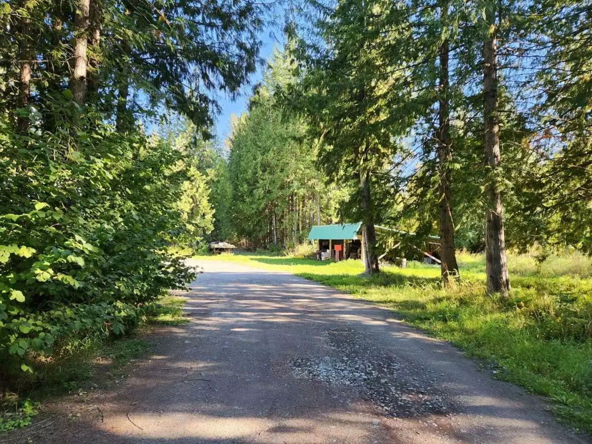 Garage Interior Photo of 9304 Upper Lillooet River Fsr, Pemberton, BC