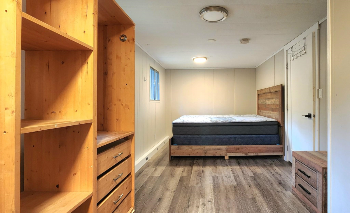 Kitchen Island Photo of 9304 Upper Lillooet River Fsr, Pemberton, BC
