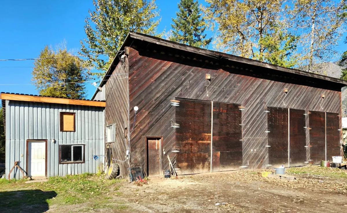 Outdoor Patio Photo of 9304 Upper Lillooet River Fsr, Pemberton, BC