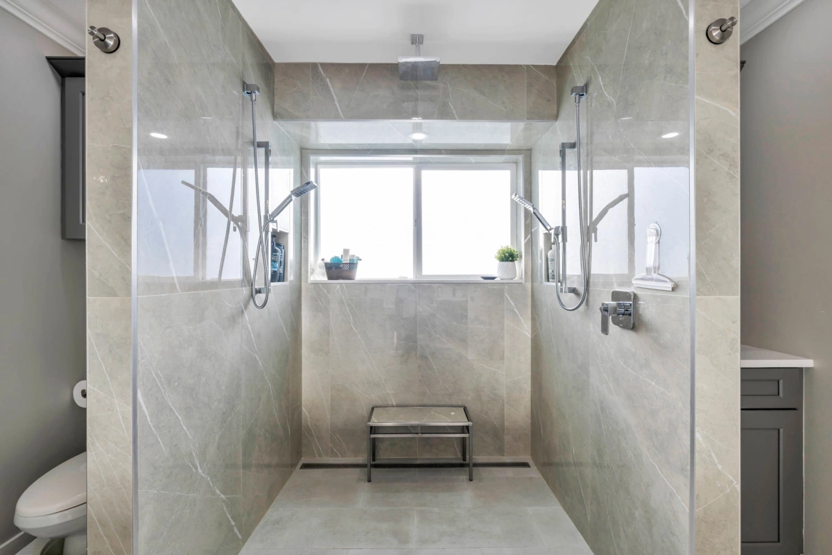 Entry Foyer Photo of 10031 247b Street, Maple Ridge, BC