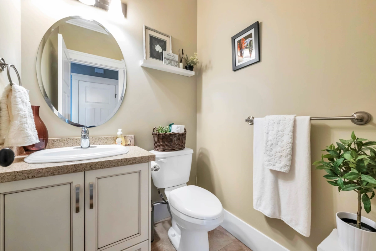 Primary Bathroom Photo of 10031 247b Street, Maple Ridge, BC