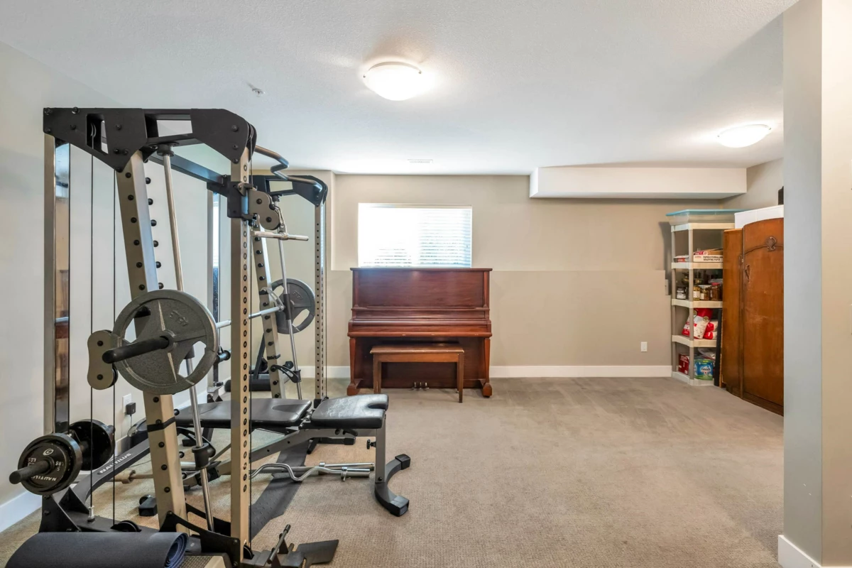 Swimming Pool Photo of 10031 247b Street, Maple Ridge, BC