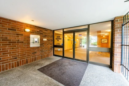 211 2101 Mcmullen Avenue, Vancouver, BC, Vancouver — Apartment/Condo for sale
