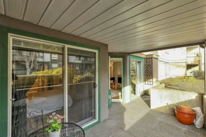 Hallway Photo of 208 1576 Merklin Street, White Rock, BC