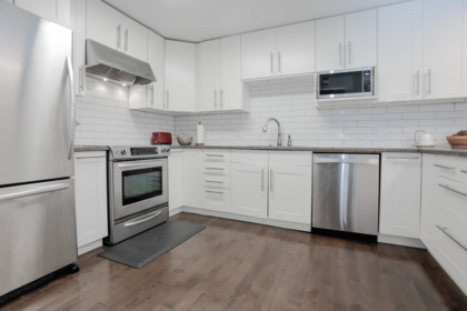 Kitchen Photo of 221 1215 Lansdowne Drive, Coquitlam, BC