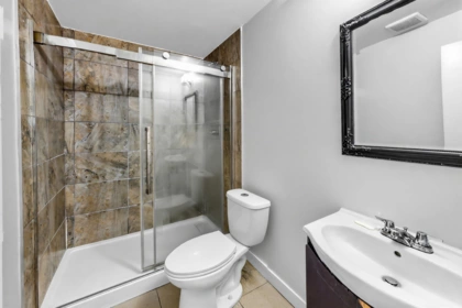 Hot Tub / Spa Photo of 14906 92 Avenue, Surrey, BC
