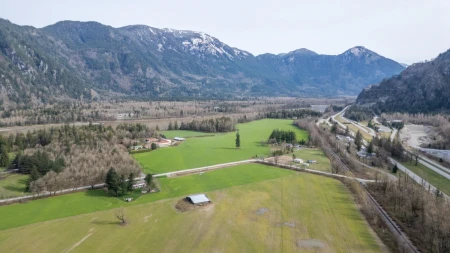 Primary Bedroom Photo of 59280 St Elmo Road, Hope, BC