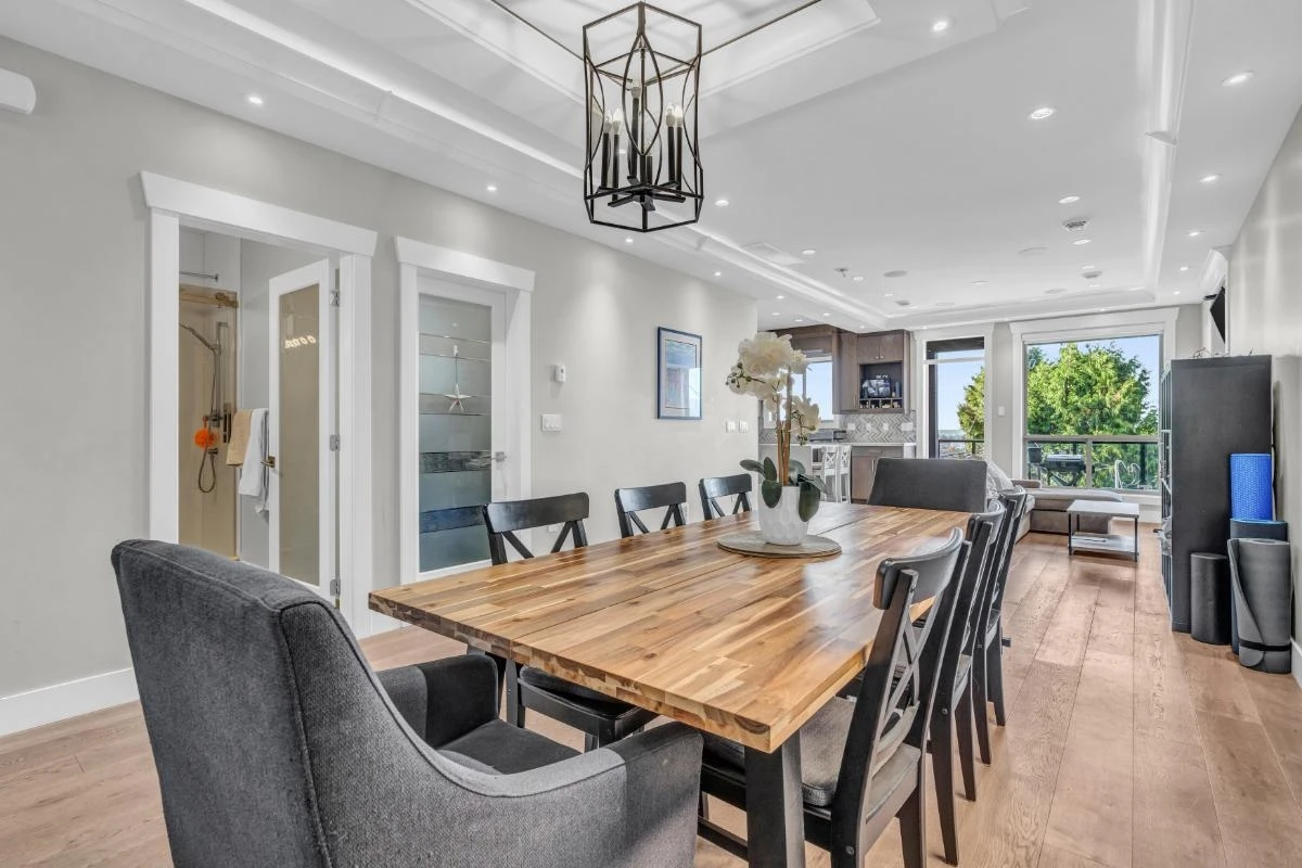 Dining Area Photo of 175 Delta Avenue, Burnaby, BC