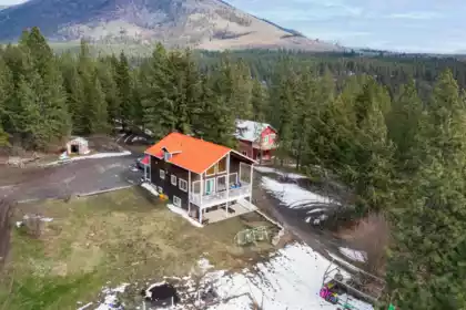 3230 Salmon River Road, No City Value, BC, No City Value — 3 bed single family residence for sale