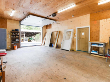 Loft / Bonus Room Photo of 3230 Salmon River Road, No City Value, BC