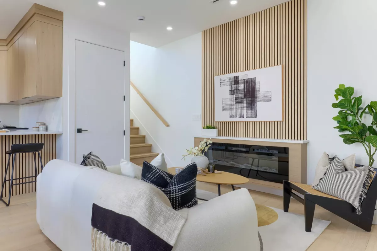 Family Room Photo of 2 4742 St Catherines Street, Vancouver, BC