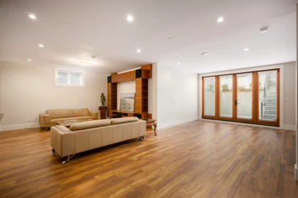 Hot Tub / Spa Photo of 1175 Haywood Avenue, West Vancouver, BC