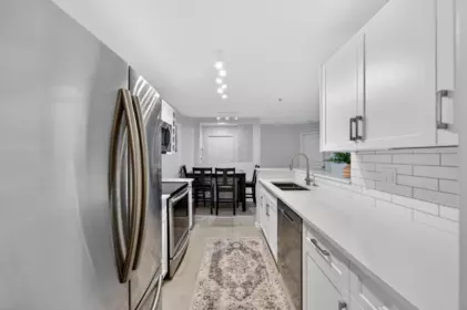 213 7139 18th Avenue, Burnaby, BC, Burnaby — Apartment/Condo for sale