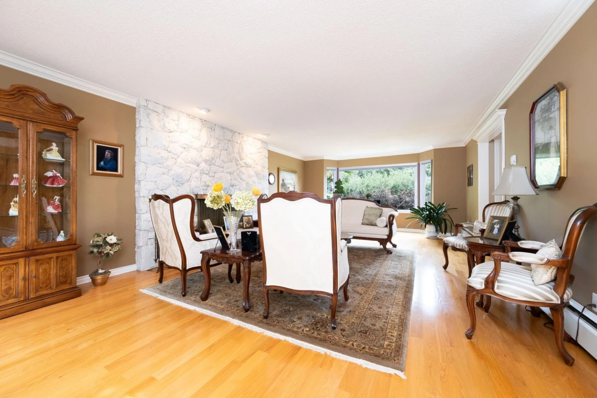 Dining Area Photo of 6350 Buckingham Drive, Burnaby, BC