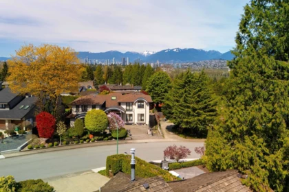 Fitness Center Photo Near 6350 Buckingham Drive, Burnaby, BC