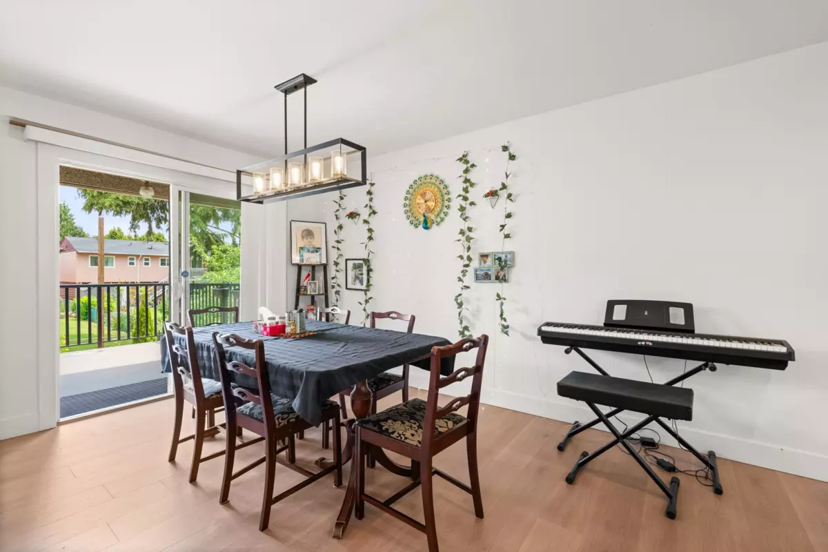 Dining Area Photo of 1106 Duthie Avenue, Burnaby, BC