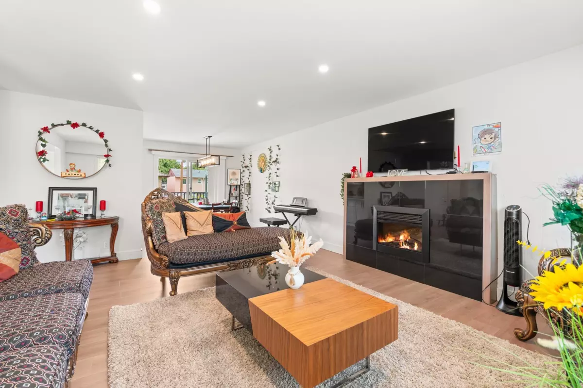 Family Room Photo of 1106 Duthie Avenue, Burnaby, BC