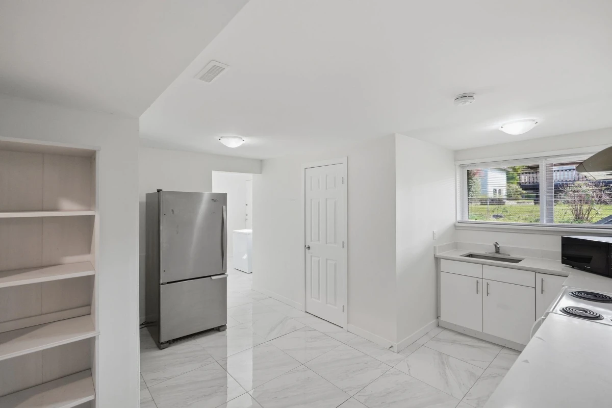 Laundry Room Photo of 1106 Duthie Avenue, Burnaby, BC