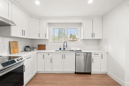 Kitchen Island Photo of 1106 Duthie Avenue, Burnaby, BC