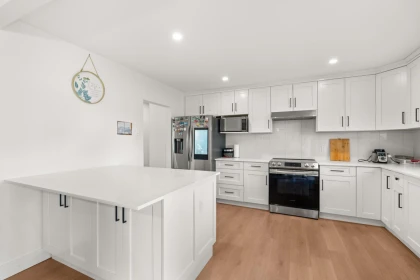 Kitchen Photo of 1106 Duthie Avenue, Burnaby, BC