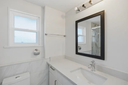 Powder Room Photo of 1106 Duthie Avenue, Burnaby, BC