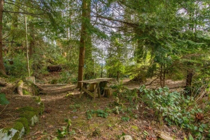 Garden / Landscaping Photo of 26 Brighton Beach, North Vancouver, BC