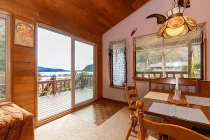 Kitchen Island Photo of 26 Brighton Beach, North Vancouver, BC