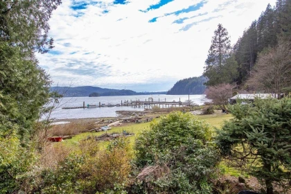 Outdoor Deck Photo of 26 Brighton Beach, North Vancouver, BC
