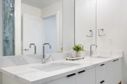 Laundry Room Photo of 5 5993 143 Street, Surrey, BC