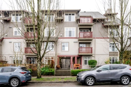 304 4272 Albert Street, Burnaby, BC, Burnaby — Apartment/Condo for sale