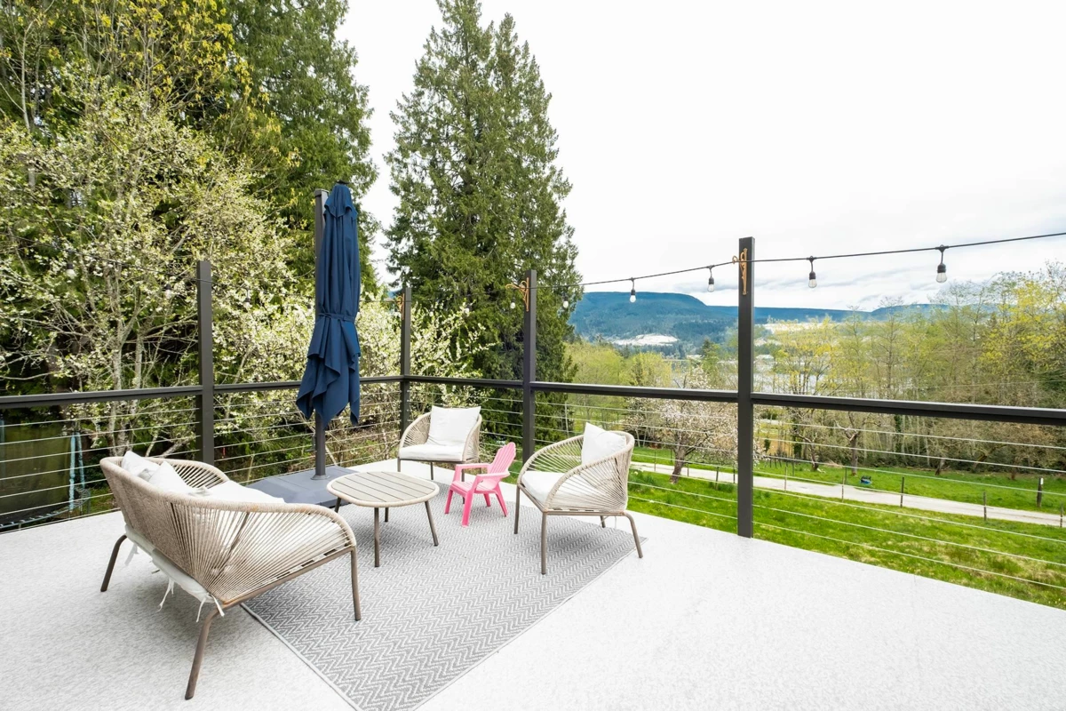 Living Room Photo of 5930 Shoal Way, Sechelt, BC