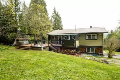 5930 Shoal Way, Sechelt, BC, Sechelt — Single Family Residence for sale