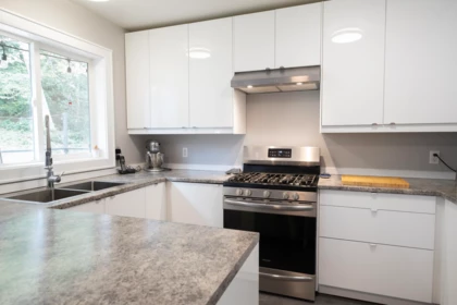 Kitchen Photo of 5930 Shoal Way, Sechelt, BC