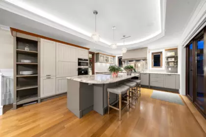 Breakfast Nook Photo of 2809 Edgemont Boulevard, North Vancouver, BC