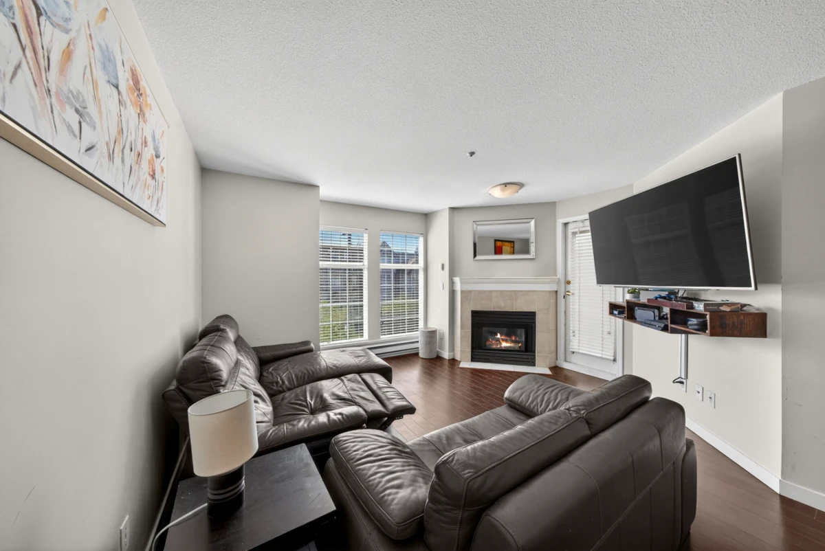 Living Room Photo of 312 1655 Grant Avenue, Port Coquitlam, BC