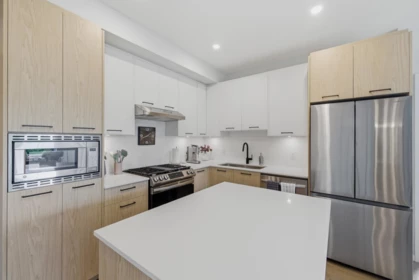 Guest Bathroom Photo of 408 3317 148 Street, Surrey, BC