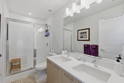 Hallway Photo of 408 3317 148 Street, Surrey, BC