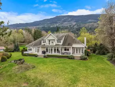 Community Amenities Photo (Clubhouse) of 41813 Majuba Hill Road, Yarrow, BC