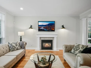 41813 Majuba Hill Road, Yarrow, BC, Yarrow — Single Family Residence for sale