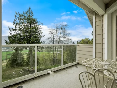 Entry Foyer Photo of 41813 Majuba Hill Road, Yarrow, BC