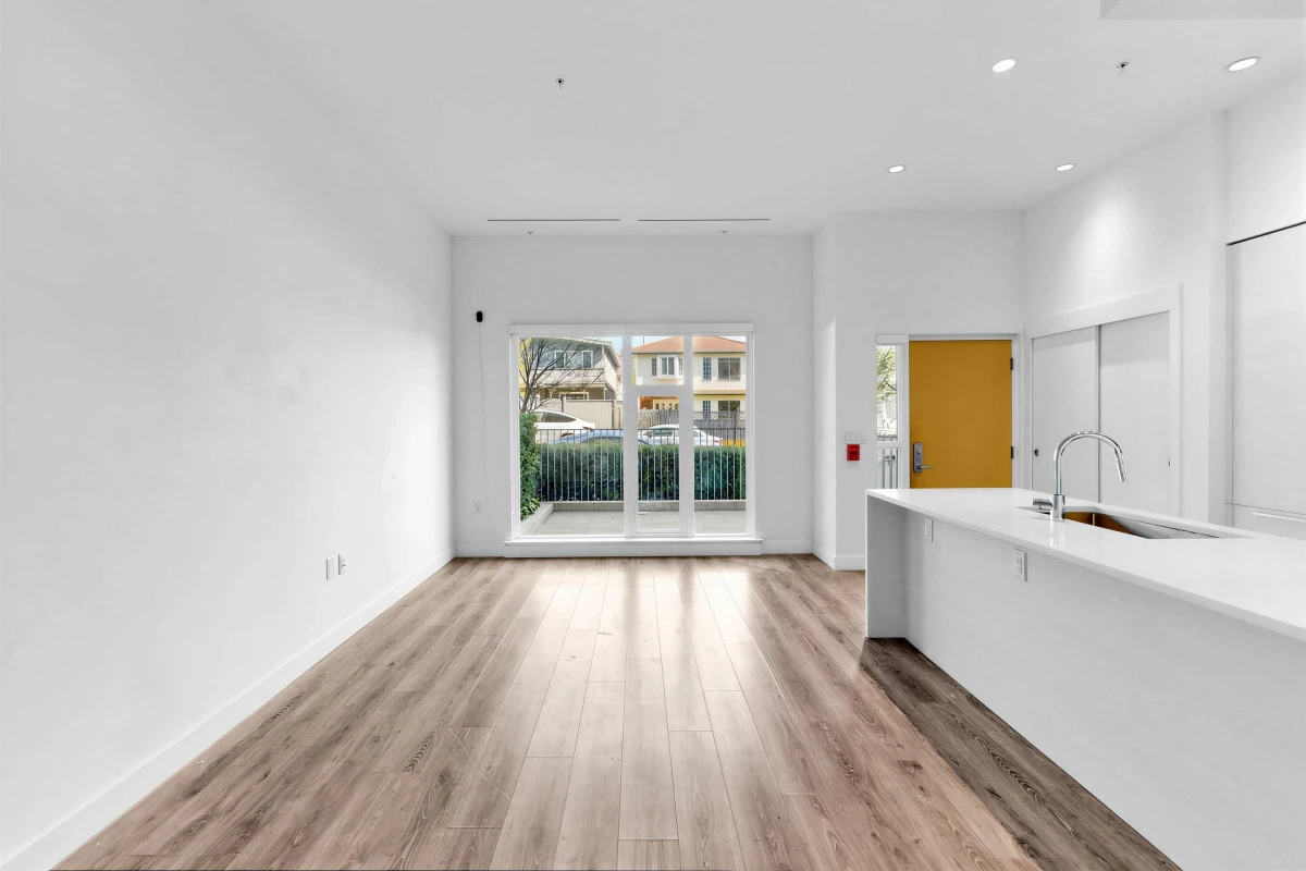 Dining Area Photo of 8111 Chester Street, Vancouver, BC