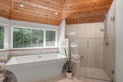 Powder Room Photo of 13247 17a Avenue, Surrey, BC