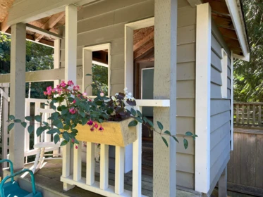 Staircase Photo of 13247 17a Avenue, Surrey, BC