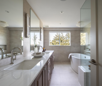 Guest Bathroom Photo of 701 475 13th Street, West Vancouver, BC