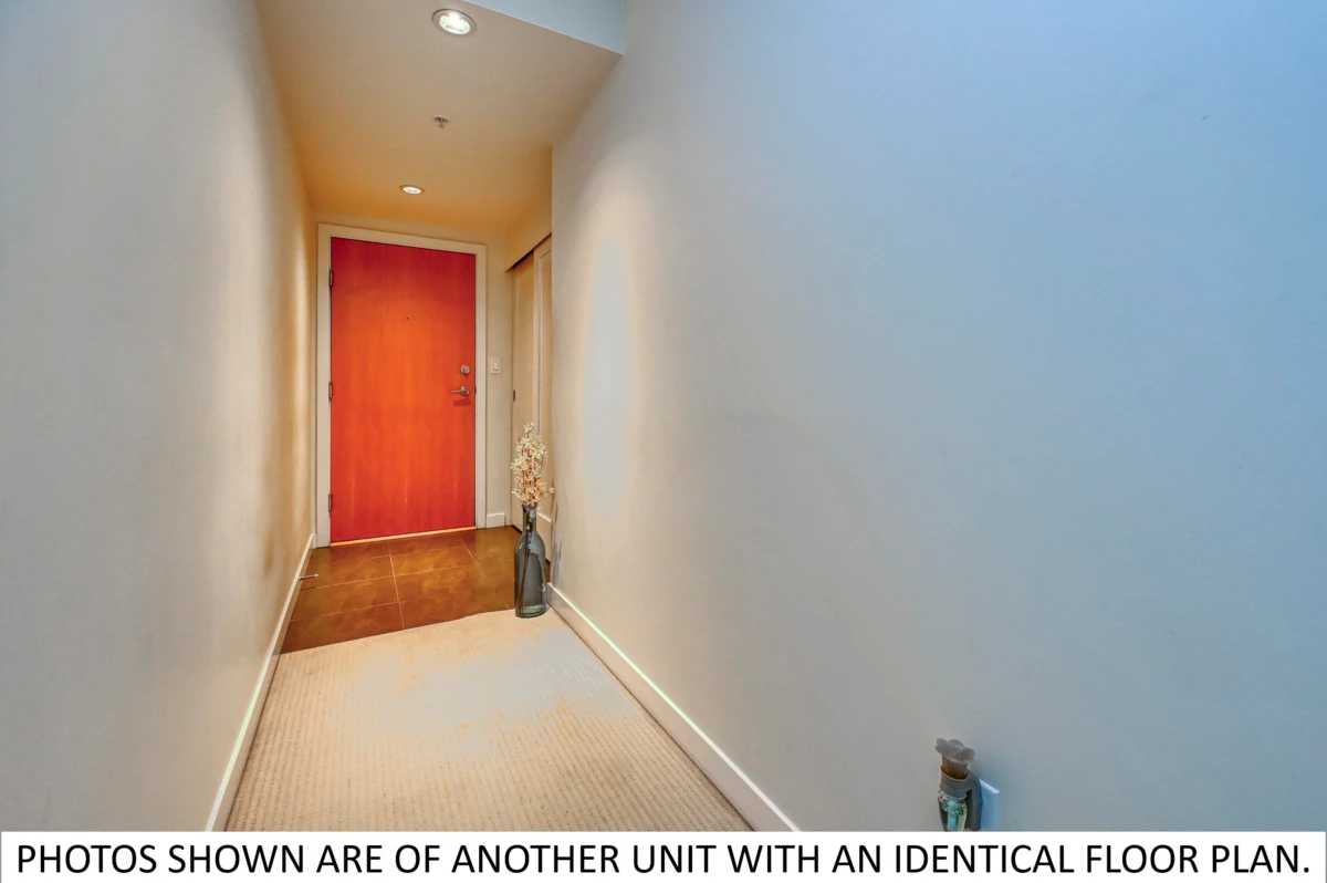 Family Room Photo of 1307 1 Renaissance Square, New Westminster, BC