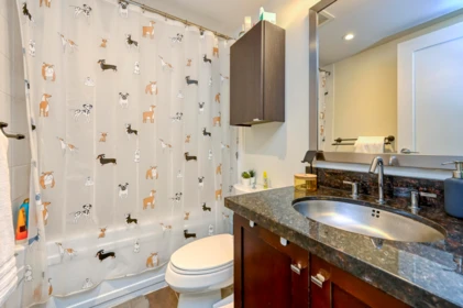 Guest Bathroom Photo of 1307 1 Renaissance Square, New Westminster, BC