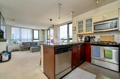 Kitchen Island Photo of 1307 1 Renaissance Square, New Westminster, BC