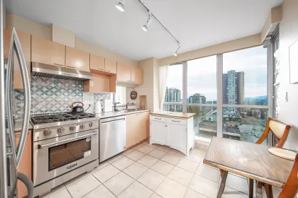 Pantry Photo of 906 108 E 14th Street, North Vancouver, BC