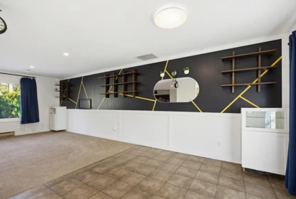 Kitchen Island Photo of 33394 Heather Avenue, Mission, BC