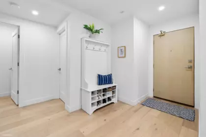 102A 1220 Quayside Drive, New Westminster, BC, New Westminster — Apartment/Condo for sale